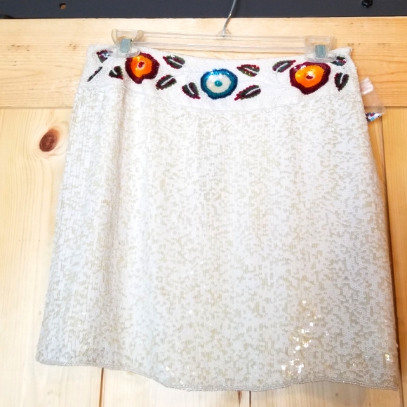 Emma Black Silk Ivory Sequined Floral Accent Mini Skirt NWT